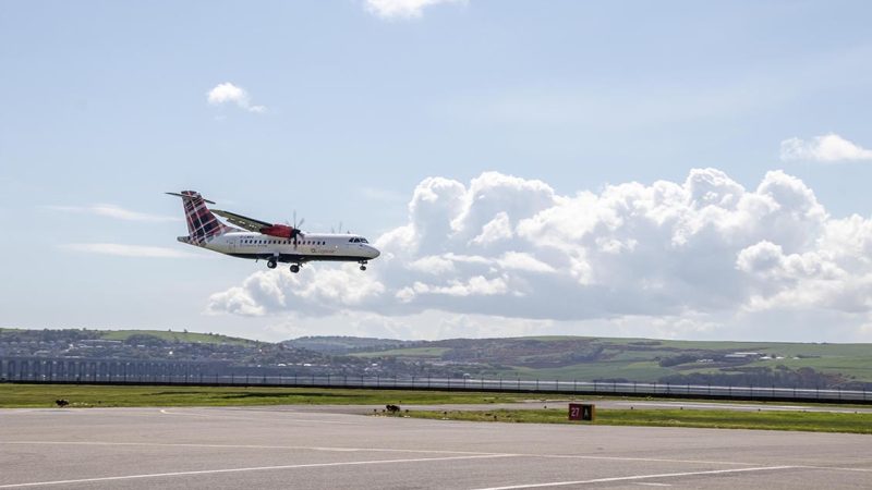 How to Find the Best Flight Options to Dundee