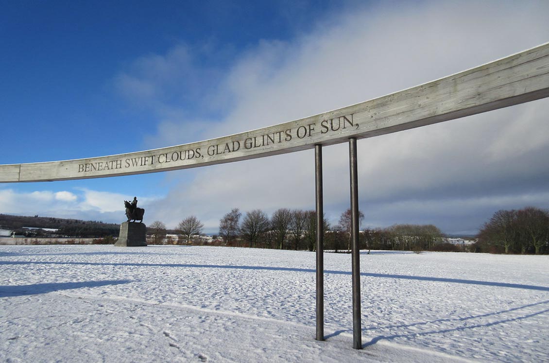 Stirling Winter Travel Guide in November: Snowy Landscapes and Cozy Stays