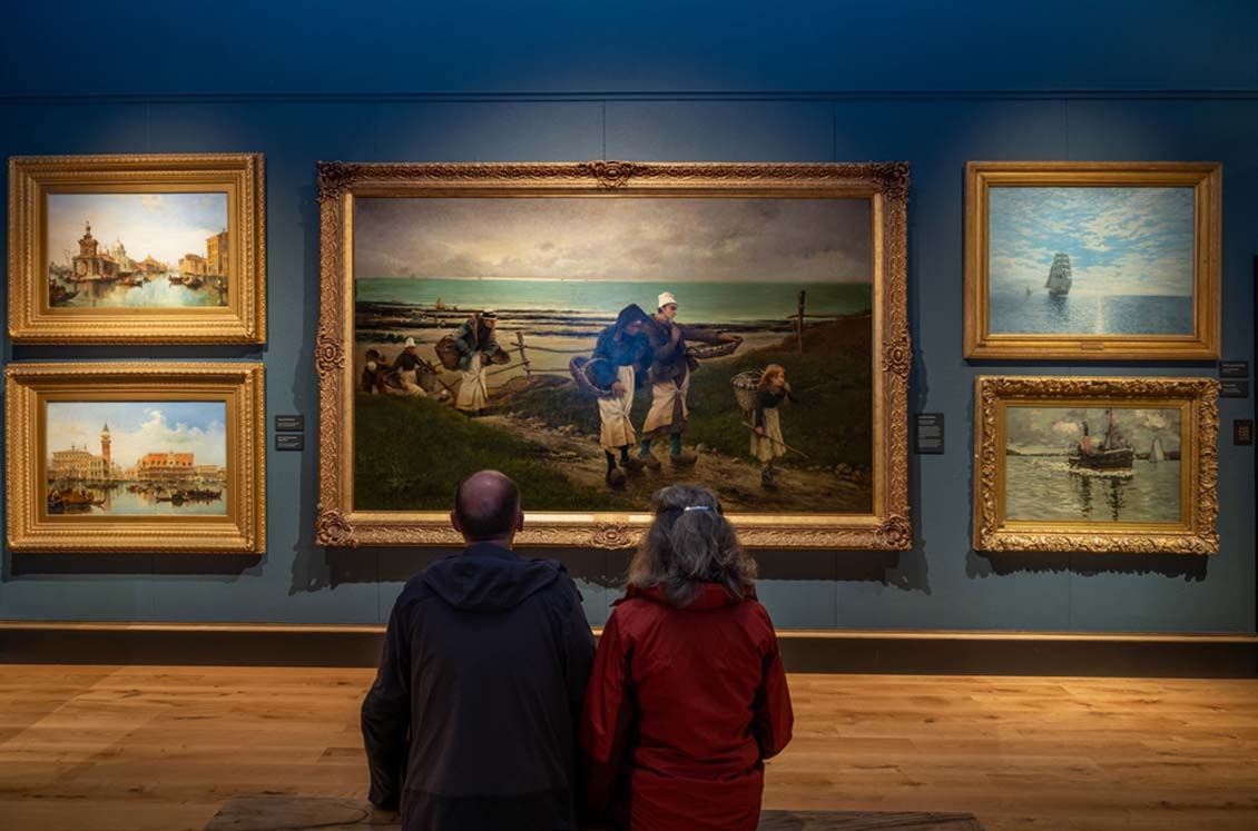Stirling Museum Tour: A Journey of Culture and Art