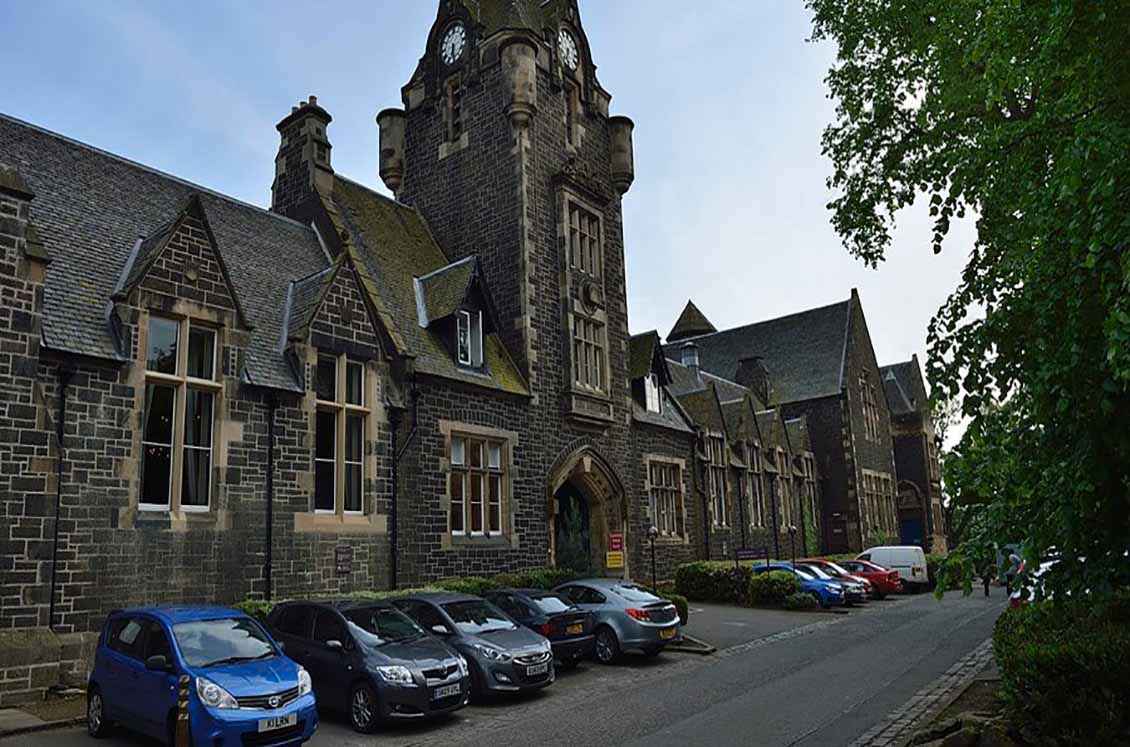 Stirling’s Best Hotels: Comfortable Choices for Families and Couples