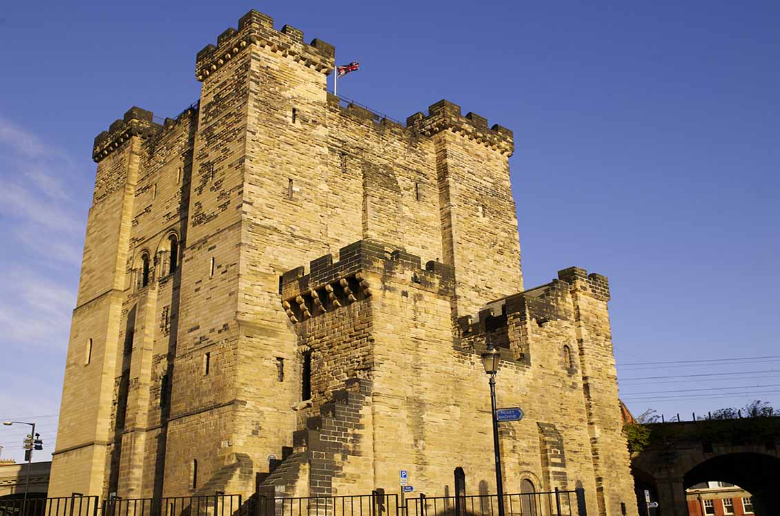 Newcastle upon Tyne Walking Tour Recommendations: Routes and Safety Tips
